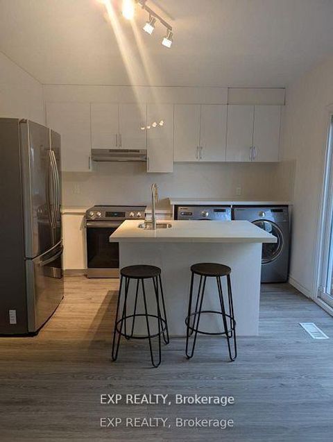 Photo 2 at 201 Garden Avenue, Keswick North, Georgina