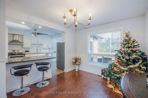 Photo 14 at 26 Beckett Avenue, Holland Landing, East Gwillimbury