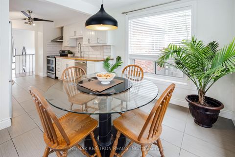 Photo 21 at 26 Beckett Avenue, Holland Landing, East Gwillimbury