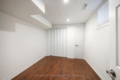 Photo 37 at 26 Beckett Avenue, Holland Landing, East Gwillimbury