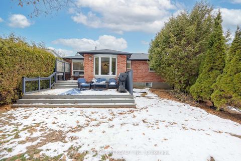 Photo 41 at 26 Beckett Avenue, Holland Landing, East Gwillimbury