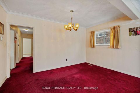 Photo 11 at 178 Ellendale Drive, Dorset Park, Toronto