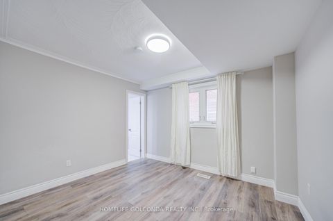 Photo 3 at 59 Wolseley Street, Chinatown, Toronto