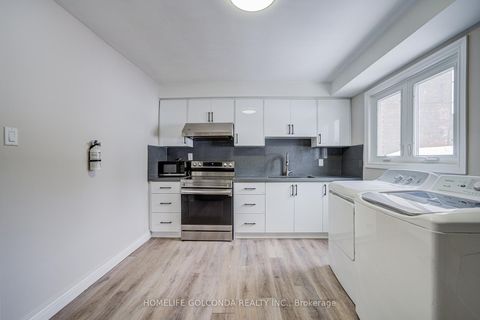 Photo 7 at 59 Wolseley Street, Chinatown, Toronto