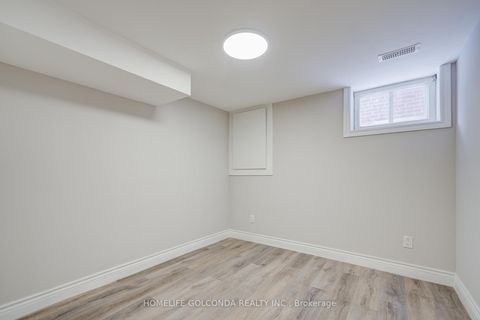 Photo 16 at 59 Wolseley Street, Chinatown, Toronto