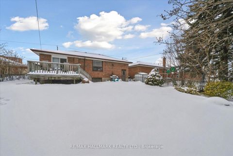 Photo 37 at 7 Rutledge Avenue, Eglinton East, Toronto