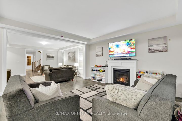 Photo 7 at 9 Bergin Street, Credit Valley, Brampton