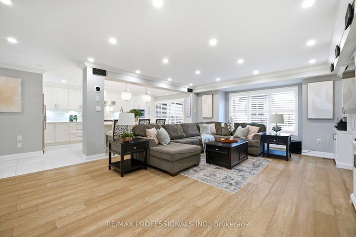 Photo 12 at 194 Fandango Drive, Credit Valley, Brampton