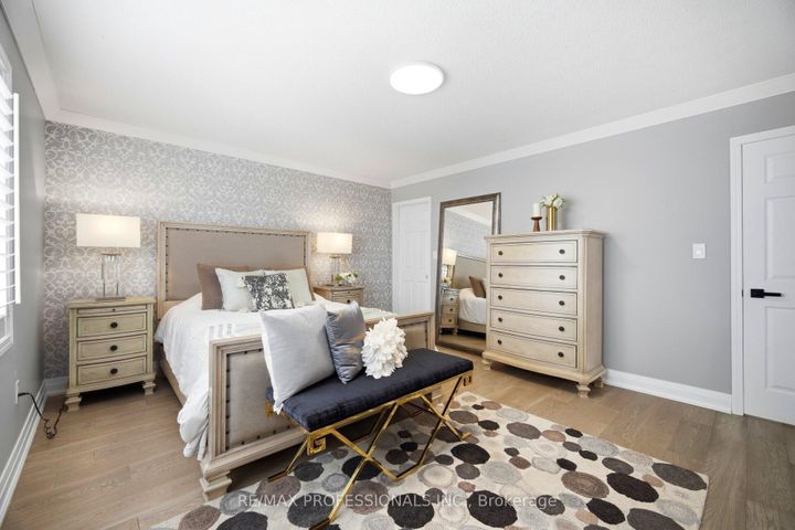 Photo 24 at 194 Fandango Drive, Credit Valley, Brampton