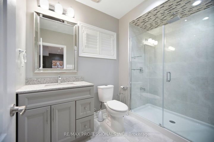 Photo 42 at 194 Fandango Drive, Credit Valley, Brampton