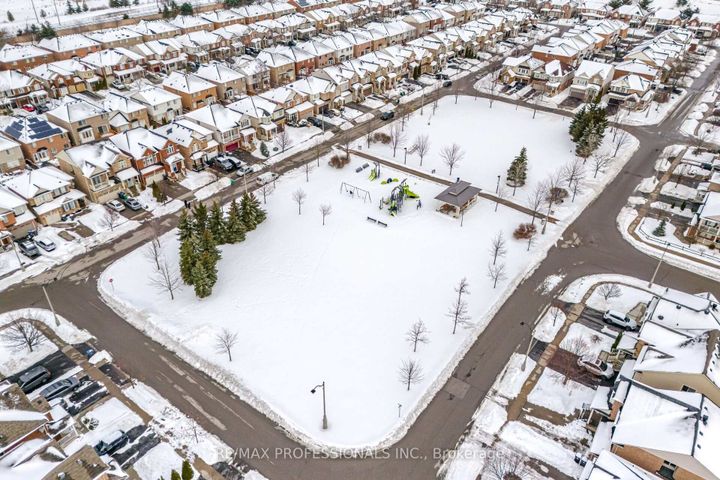 Photo 49 at 194 Fandango Drive, Credit Valley, Brampton