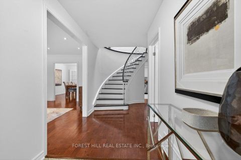 Photo 2 at 291 Newton Drive, Newtonbrook East, Toronto