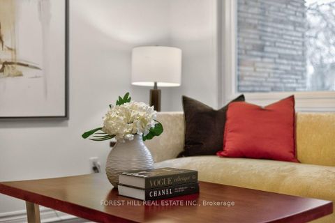 Photo 7 at 291 Newton Drive, Newtonbrook East, Toronto