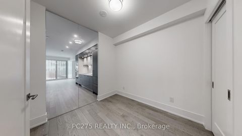 Photo 15 at 325 - 155 Merchants' Wharf, Waterfront Communities C8, Toronto