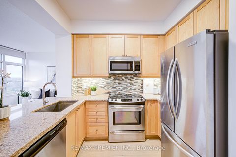 Photo 5 at 919 - 12 Woodstream Boulevard, Vaughan Grove, Vaughan