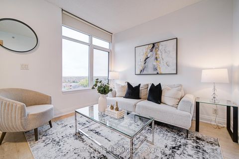 Photo 11 at 919 - 12 Woodstream Boulevard, Vaughan Grove, Vaughan