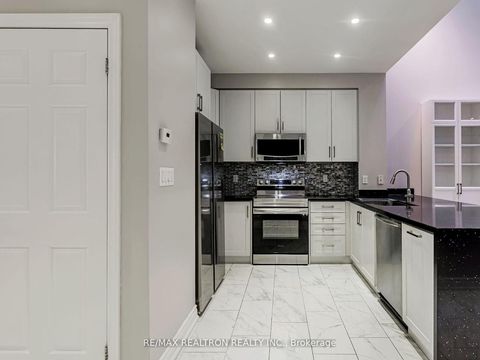 Photo 15 at 224 Yorkland Street, Devonsleigh, Richmond Hill