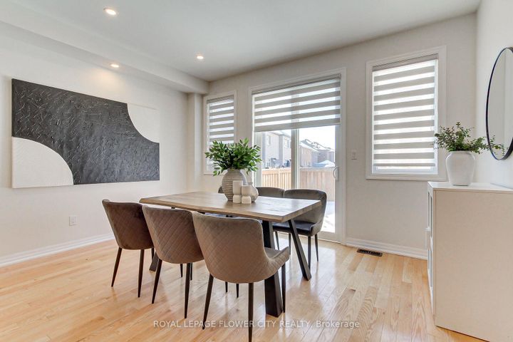 Photo 15 at 3362 Post Road E, GO Glenorchy, Oakville