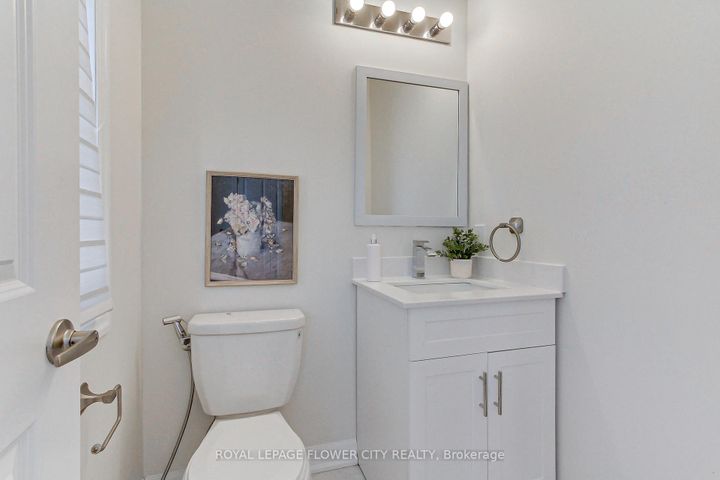 Photo 22 at 3362 Post Road E, GO Glenorchy, Oakville