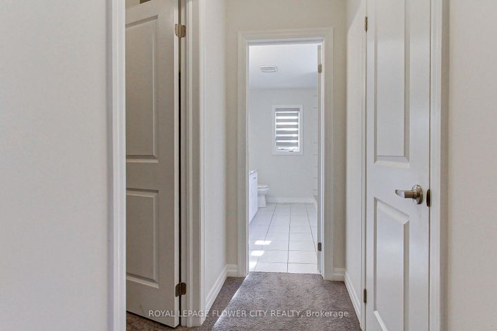 Photo 29 at 3362 Post Road E, GO Glenorchy, Oakville