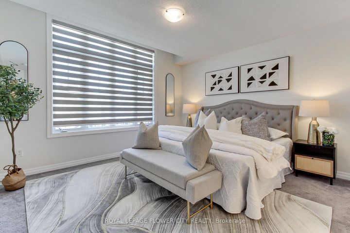 Photo 35 at 3362 Post Road E, GO Glenorchy, Oakville