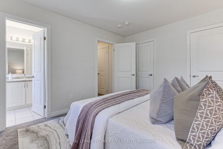 Photo 38 at 3362 Post Road E, GO Glenorchy, Oakville