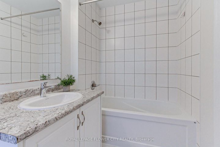 Photo 40 at 3362 Post Road E, GO Glenorchy, Oakville