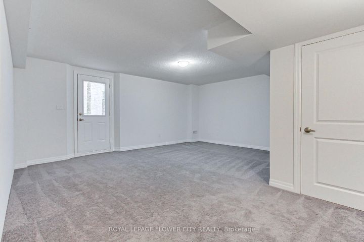 Photo 42 at 3362 Post Road E, GO Glenorchy, Oakville