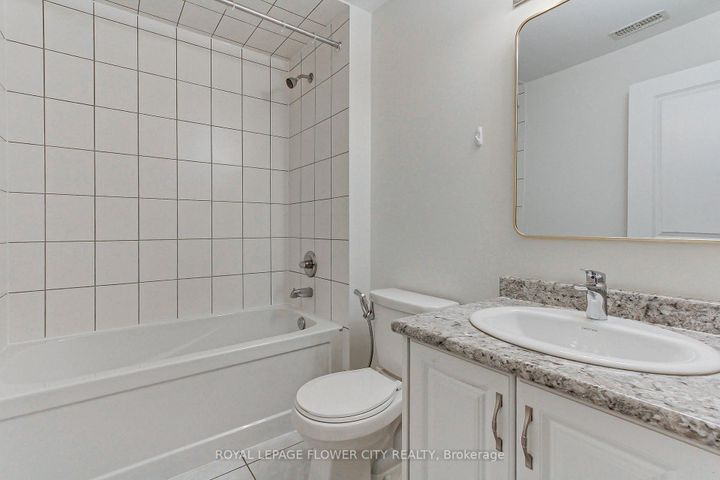 Photo 46 at 3362 Post Road E, GO Glenorchy, Oakville