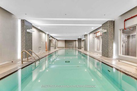 Photo 23 at 420 - 75 Norman Bethune Avenue, Beaver Creek Business Park, Richmond Hill