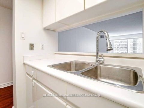 Photo 11 at 604 - 33 University Avenue, University, Toronto