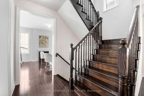 Photo 6 at 181 Boone Crescent, Kleinburg, Vaughan