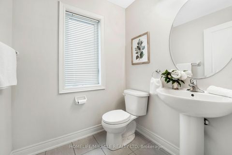 Photo 8 at 181 Boone Crescent, Kleinburg, Vaughan