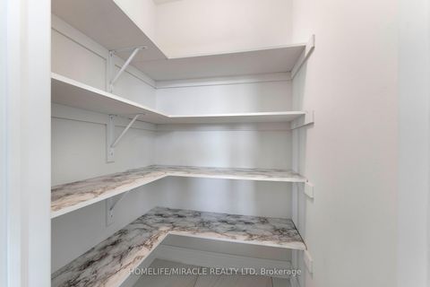 Photo 10 at 181 Boone Crescent, Kleinburg, Vaughan