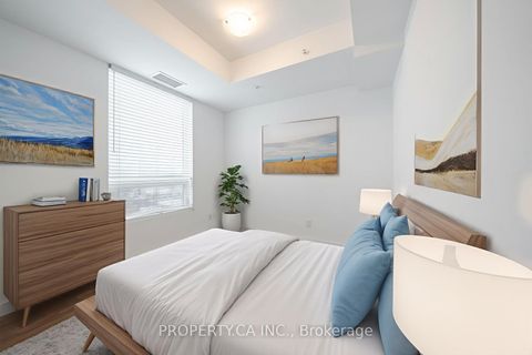 Photo 7 at 424 - 3560 St Clair Avenue E, Kennedy Park, Toronto