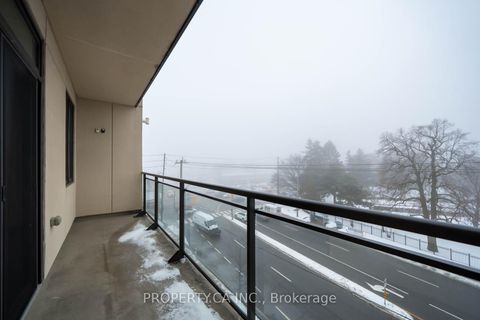 Photo 9 at 424 - 3560 St Clair Avenue E, Kennedy Park, Toronto