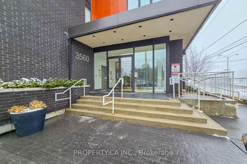 Photo 19 at 424 - 3560 St Clair Avenue E, Kennedy Park, Toronto
