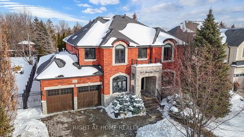 Photo 2 at 147 Westridge Drive, Kleinburg, Vaughan