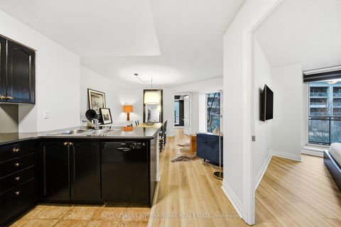 Photo 11 at 204 - 2121 Lake Shore Boulevard W, Mimico, Toronto
