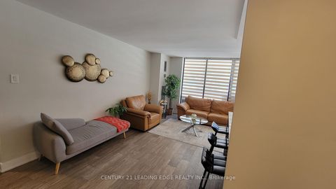 Photo 4 at 314 - 177 Linus Road, Don Valley Village, Toronto