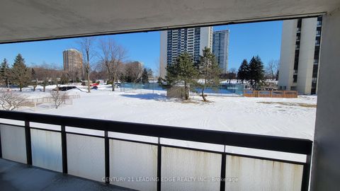 Photo 7 at 314 - 177 Linus Road, Don Valley Village, Toronto