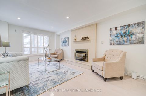 Photo 18 at 27 Binscarth Crescent, Uplands, Vaughan