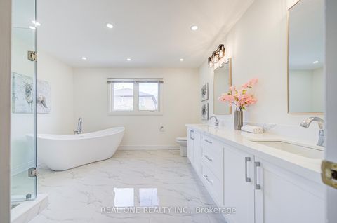 Photo 27 at 27 Binscarth Crescent, Uplands, Vaughan