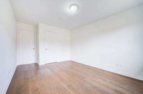 Photo 33 at 27 Binscarth Crescent, Uplands, Vaughan