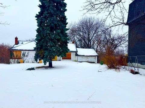 Photo 2 at 2986 Weston Road, Pelmo Park W5, Toronto