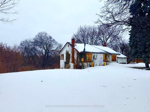 Photo 5 at 2986 Weston Road, Pelmo Park W5, Toronto