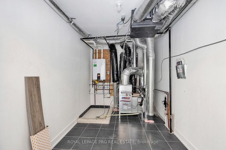 Photo 19 at 9 - 12860 Yonge Street, Oak Ridges, Richmond Hill