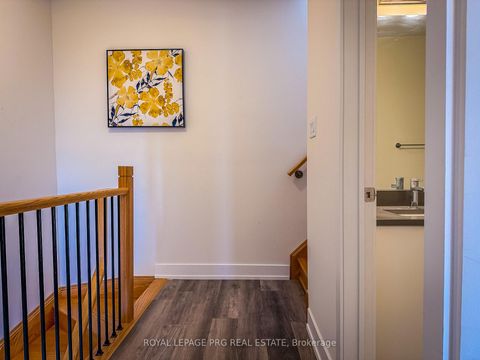 Photo 9 at 9 - 12860 Yonge Street, Oak Ridges, Richmond Hill