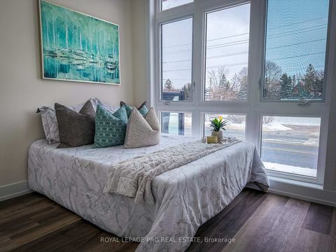 Photo 13 at 9 - 12860 Yonge Street, Oak Ridges, Richmond Hill