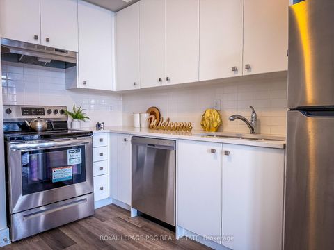 Photo 16 at 9 - 12860 Yonge Street, Oak Ridges, Richmond Hill